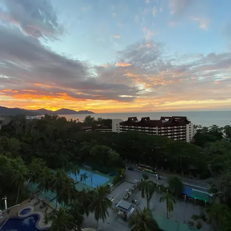 The View Ferringhi 3Br Apartment Batu Ferringhi Exterior photo
